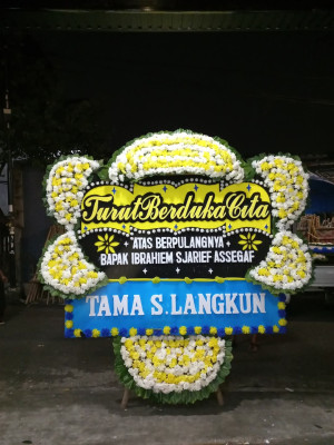 Papan Bunga Duka di Sudimara Pinang