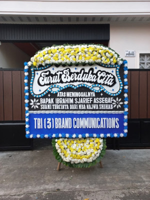 Papan Bunga Duka di Sudimara Pinang